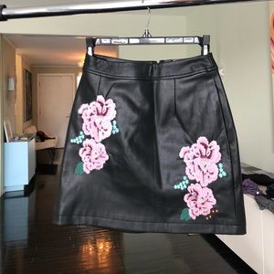 ✨ASOS SKIRT✨